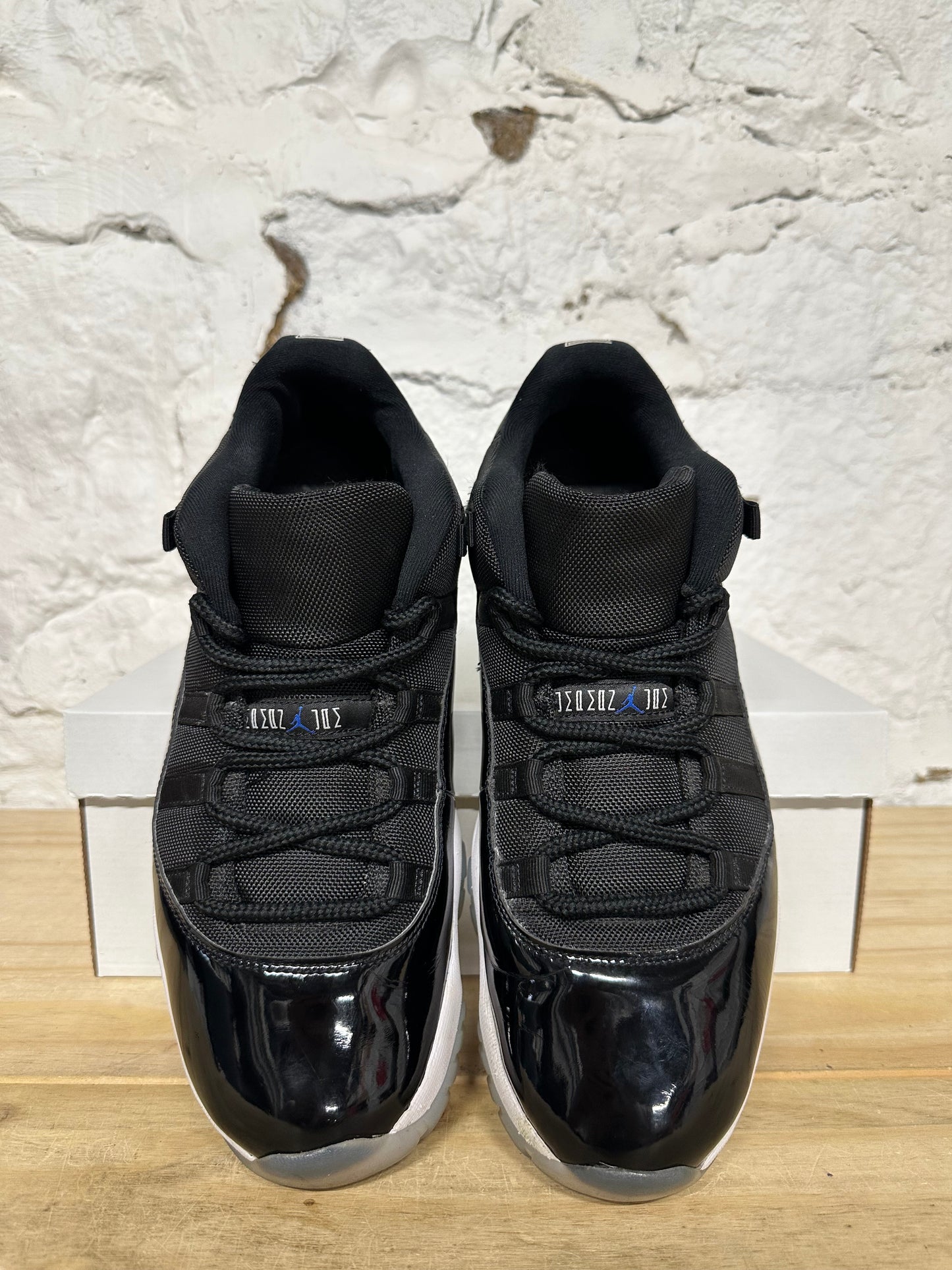 Air Jordan 11 Low Space Jam Sz 11