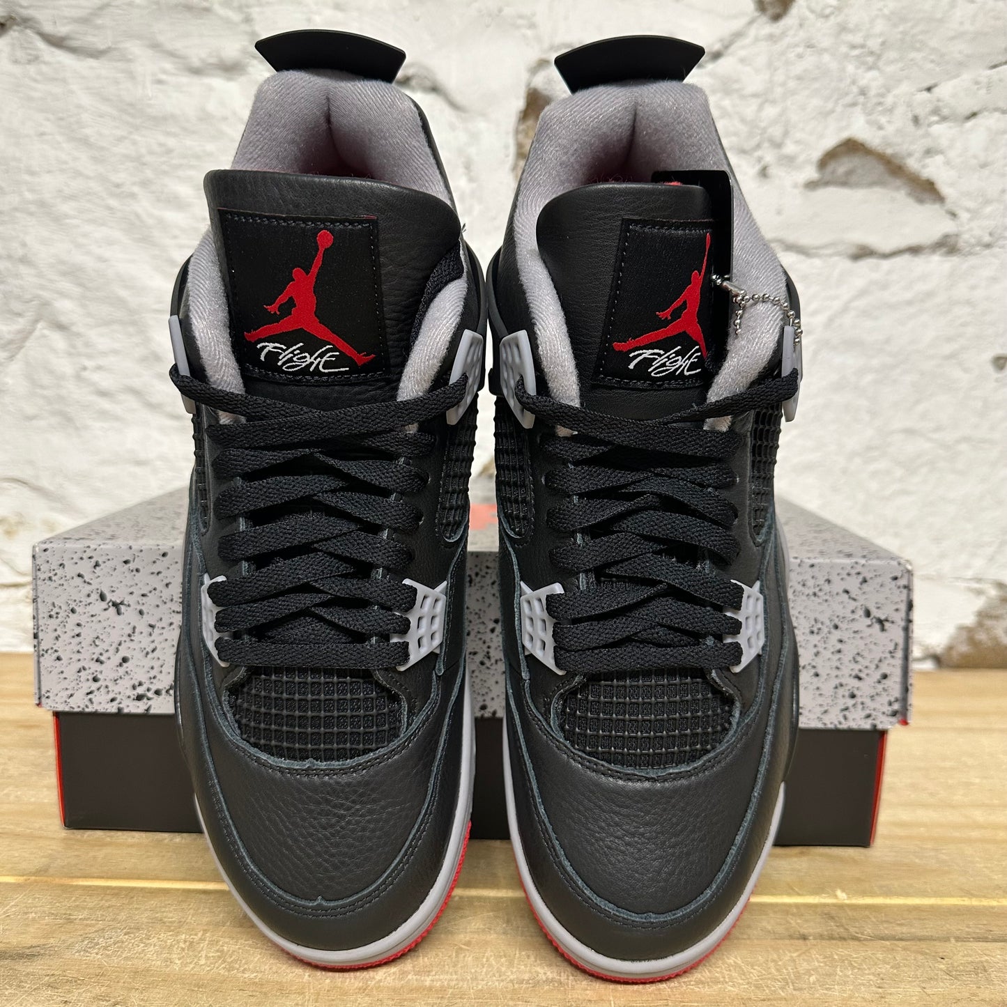 Air Jordan 4 Bred Reimaigned Sz 10 DS