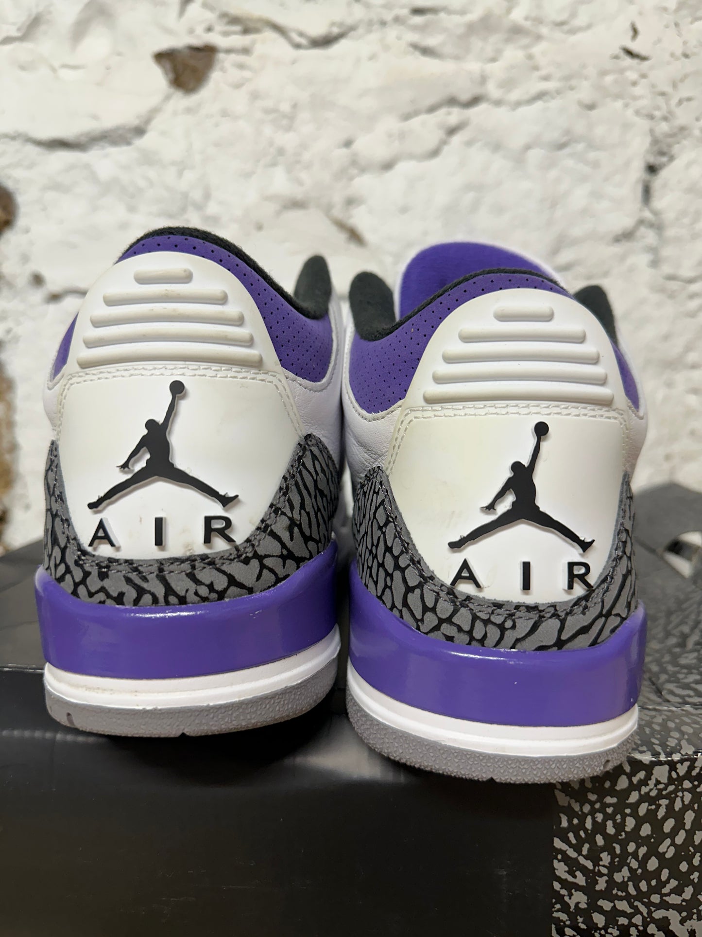 Air Jordan 3 Dark Iris Sz 11