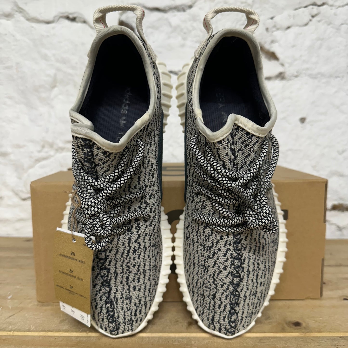Yeezy 350 Turtledove (2022) Sz 8.5 DS
