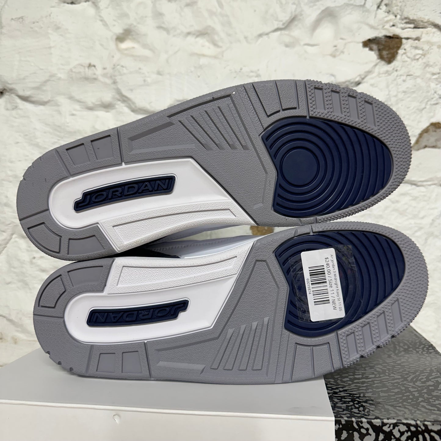 Air Jordan 3 Midnight Navy Sz 11 DS