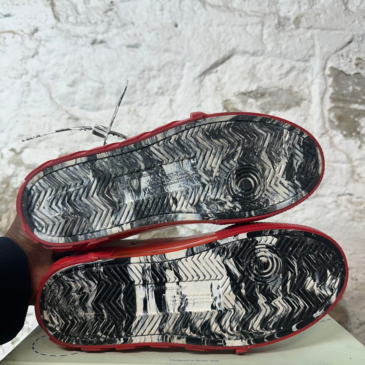 Off-White Red Arrow Vulc White Suede Sneaker Sz 6.5 (39)