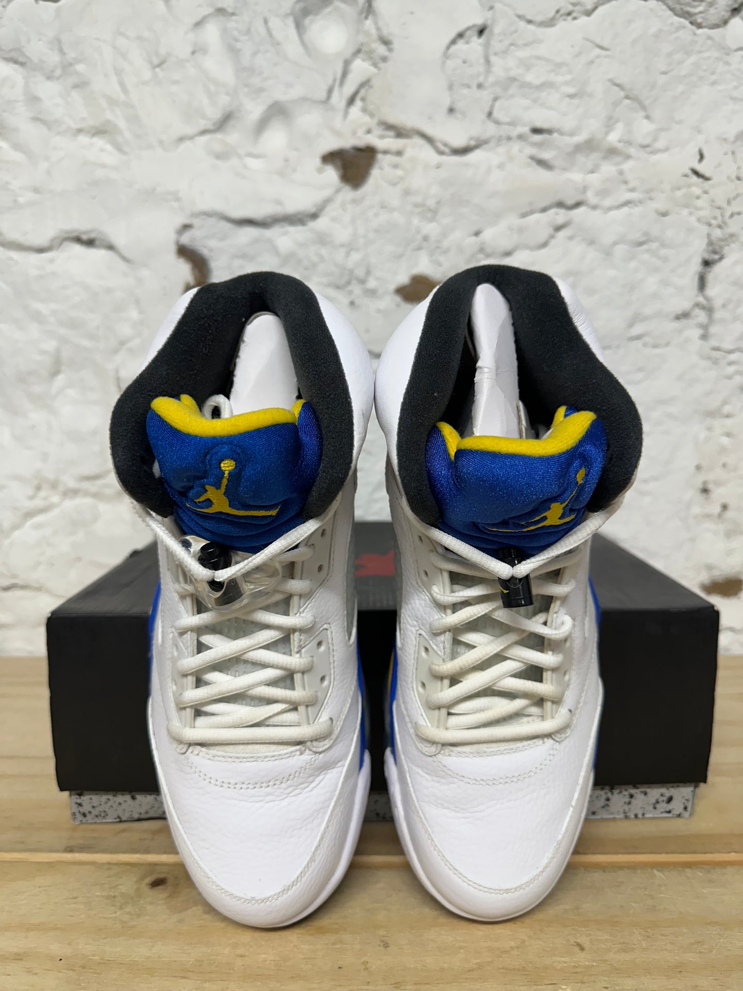 Air Jordan 5 Laney Sz 10.5
