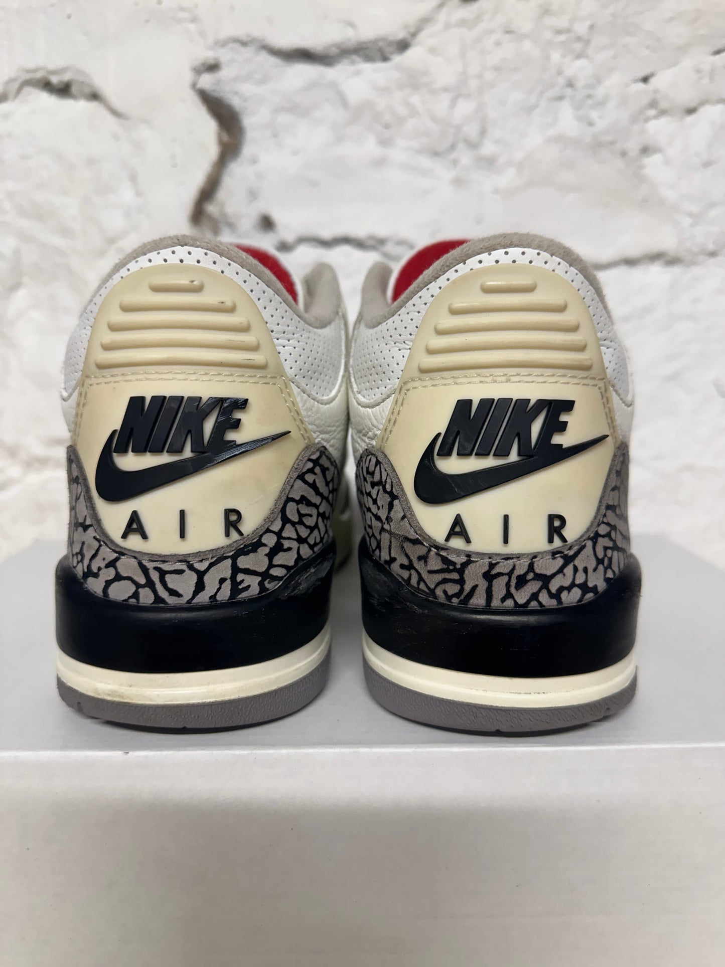 Air Jordan 3 White Cement Reimagined Sz 8