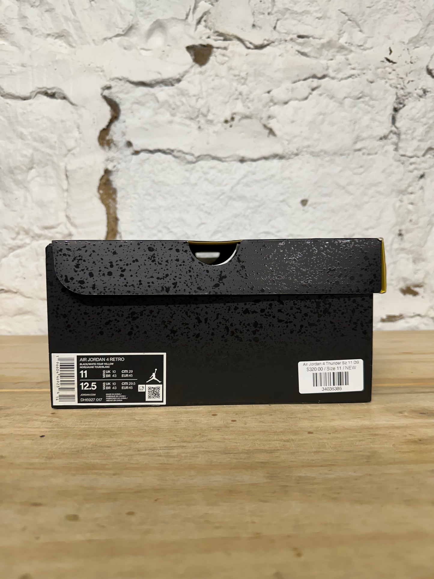Air Jordan 4 Thunder Sz 11 DS