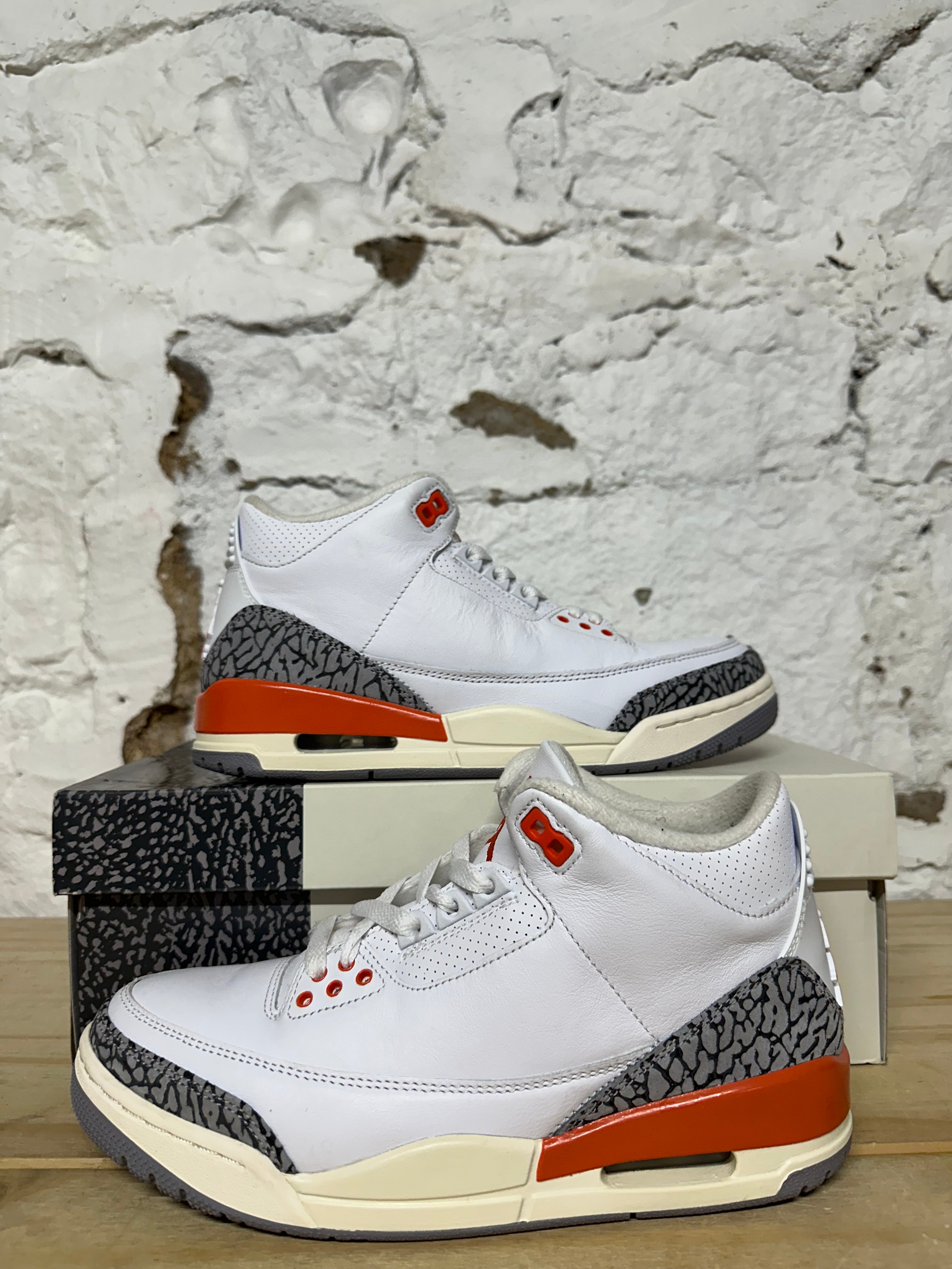 Air Jordan 3 Georgia Peach Sz 7 (8.5W)