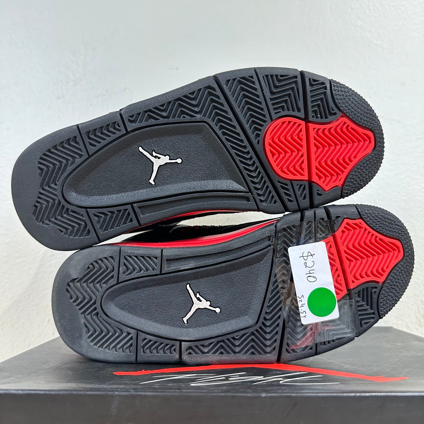 Air Jordan 4 Red Thunder Sz 4.5Y