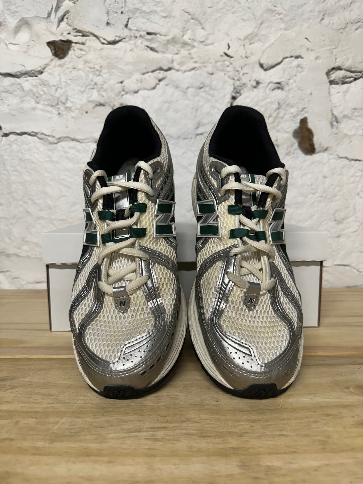 New Balance 1906R Silver Metallic Green Sz 12