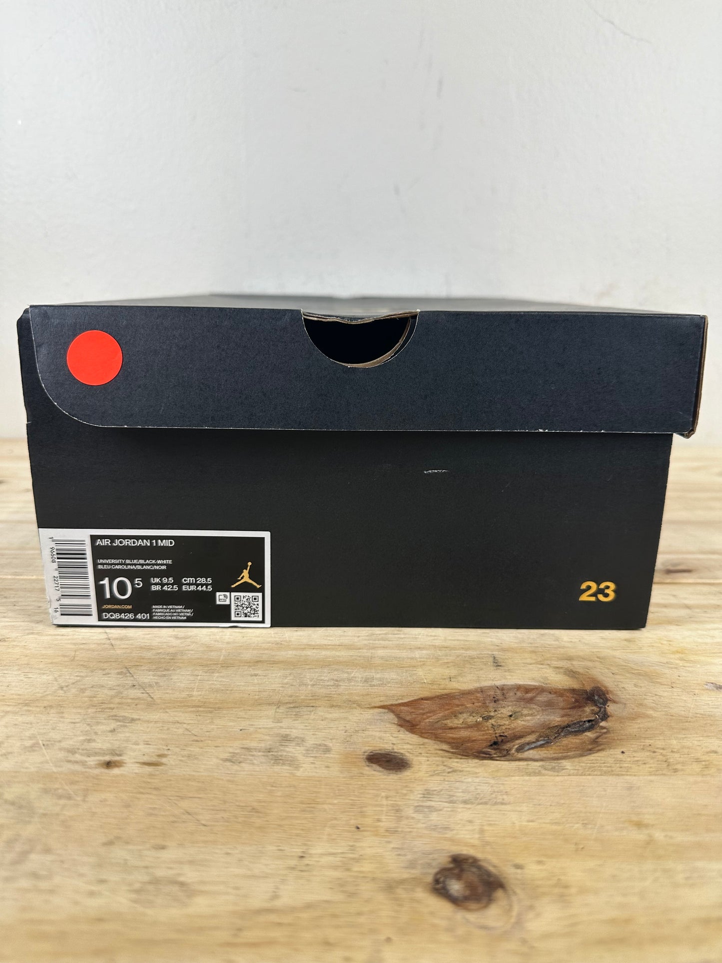 Air Jordan 1 Mid University Blue Black Sz 10.5 DS