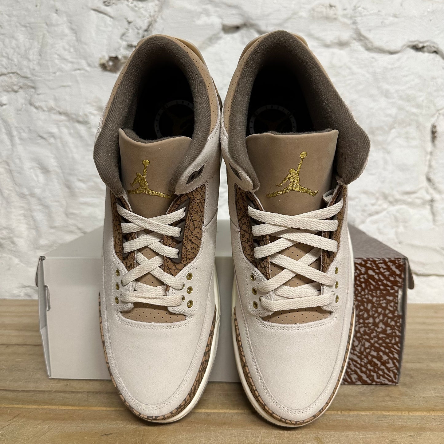Air Jordan 3 Palomino Sz 11.5 DS