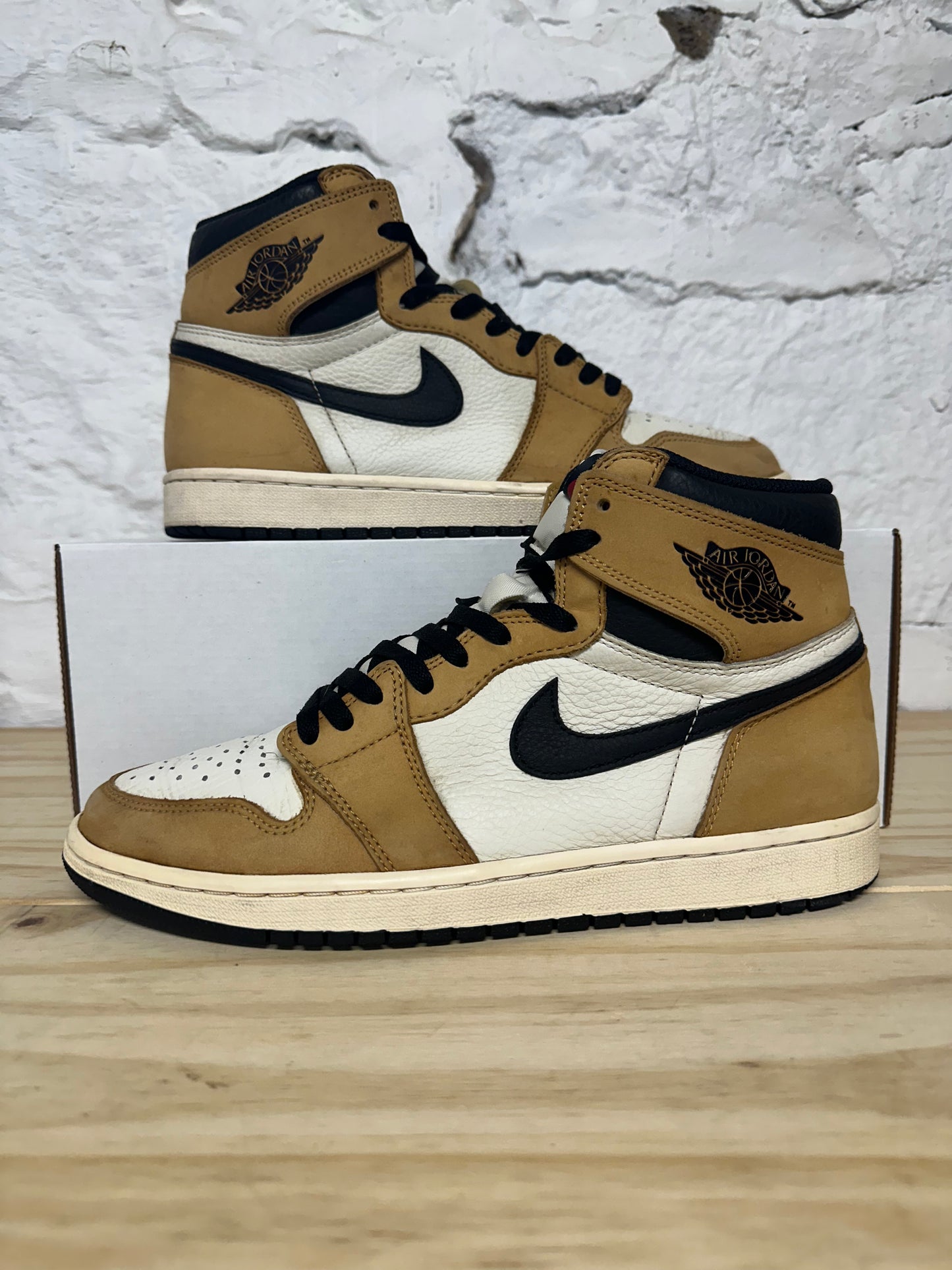 Air Jordan 1 High Rookie of the Year Sz 10.5