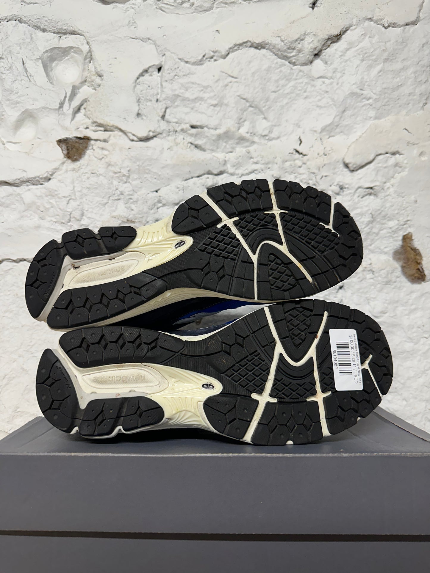 New Balance 2002R Royal Navy Sz 11