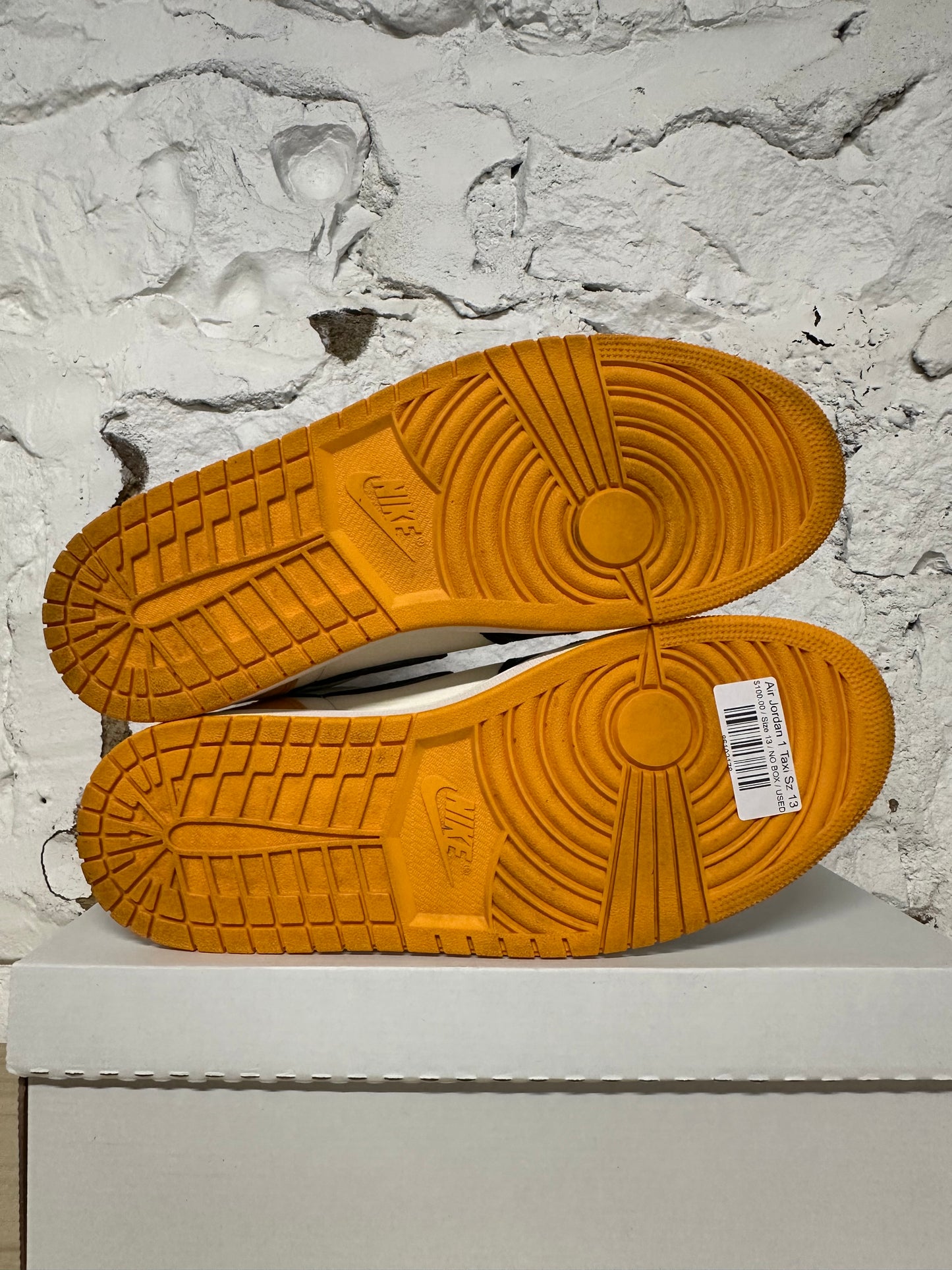 Air Jordan 1 High Taxi Sz 13