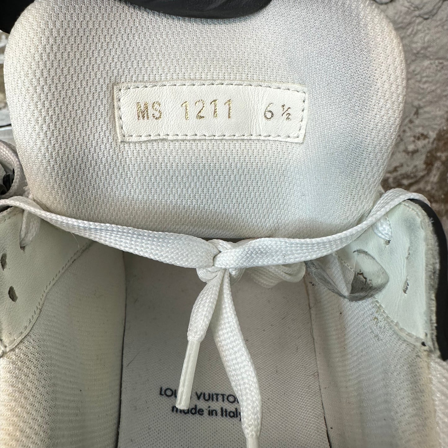 Louis Vuitton Black White Trainer Sneaker Sz 8 (6.5LV)