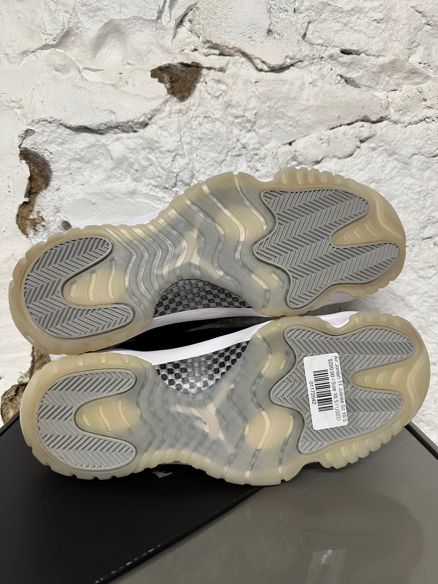 Air Jordan 11 High Jubilee Sz 10.5