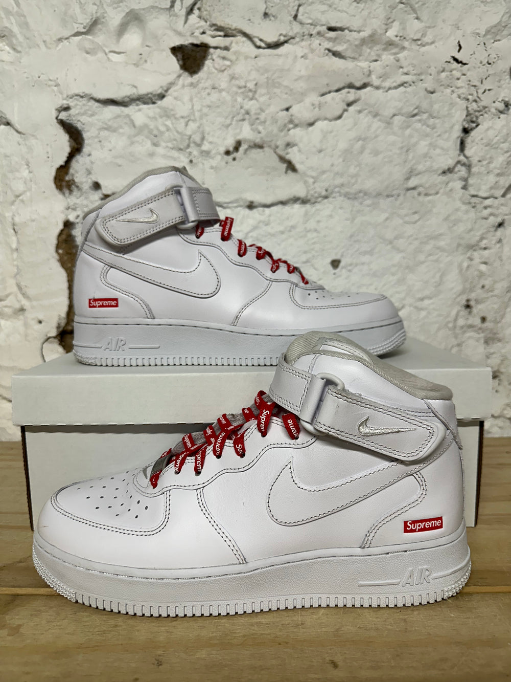Nike Air Force 1 Mid White Supreme Sz 8.5