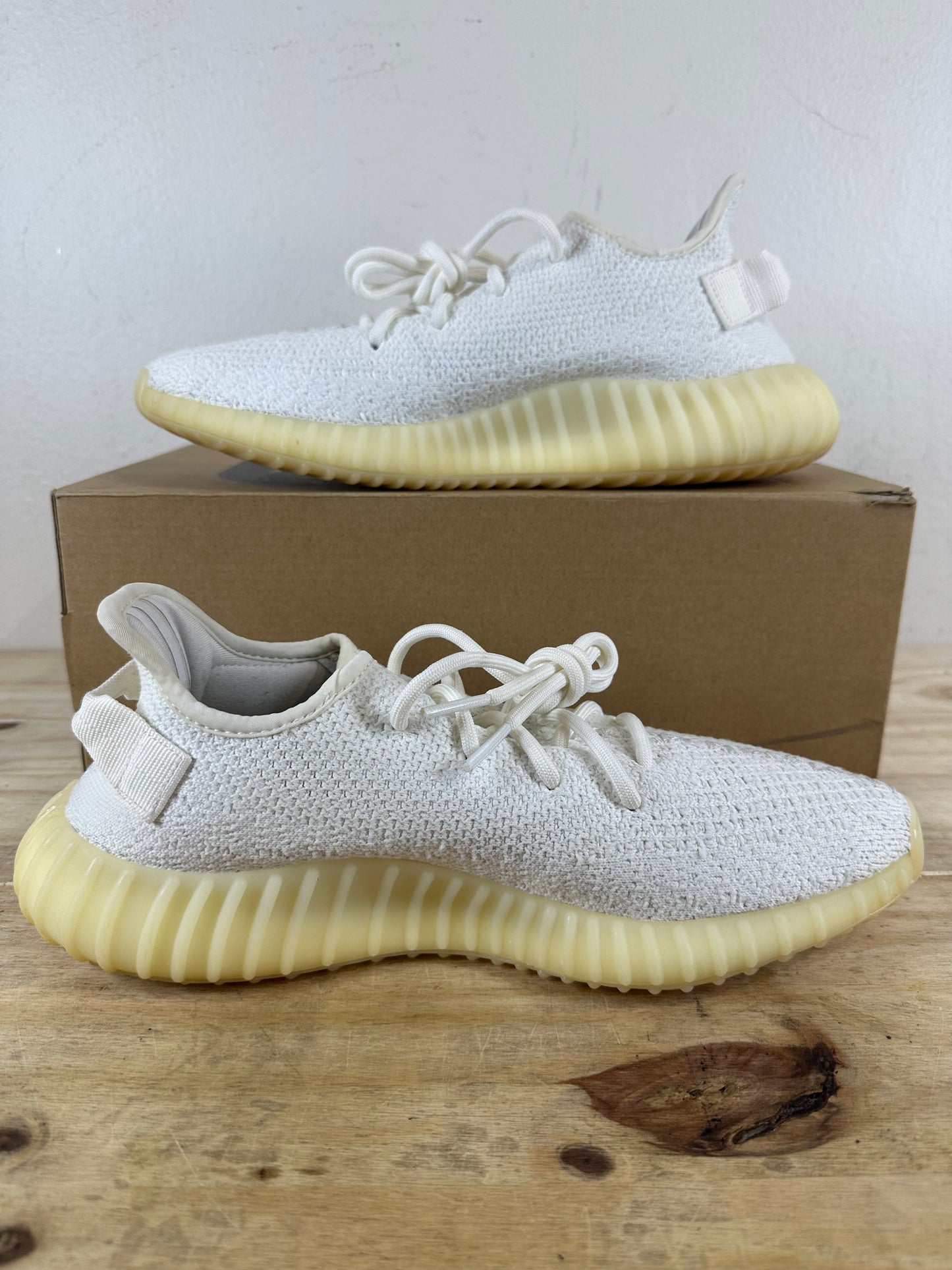 Yeezy 350 V2 Cream Sz 9.5
