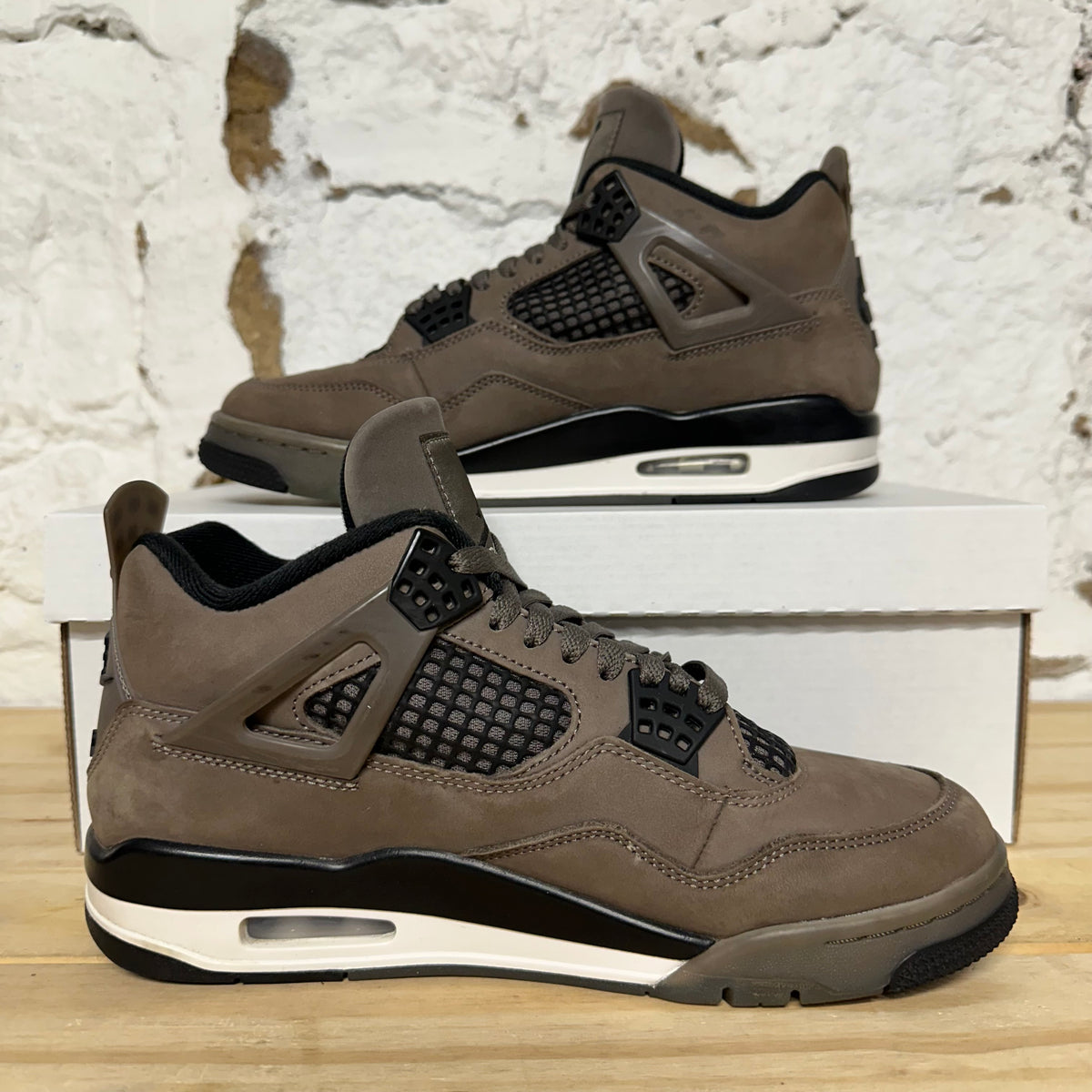 Air Jordan 4 Cave Stone Sz 7.5