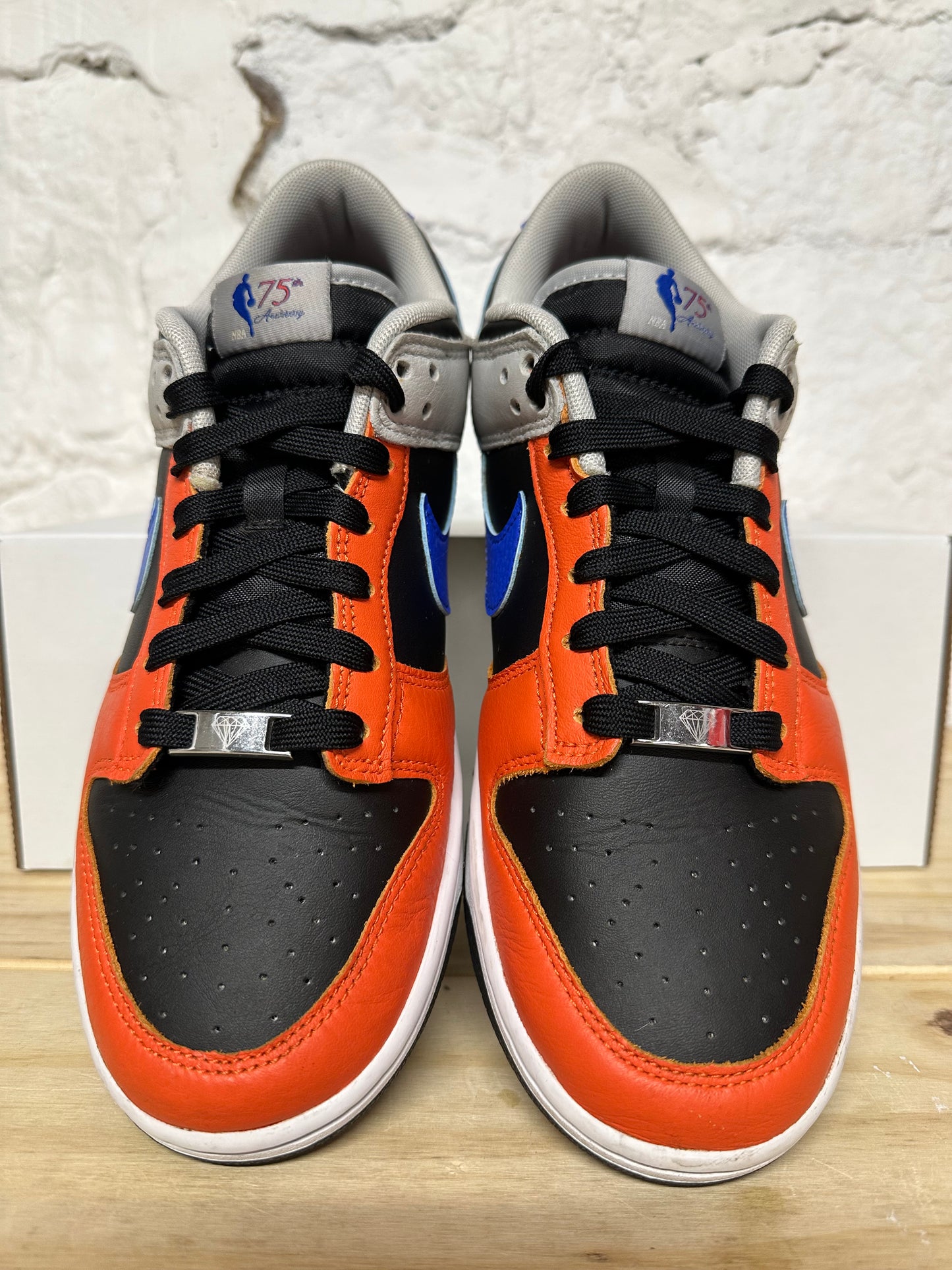 Nike Dunk Low NBA 75th Anniversary Knicks Sz 9