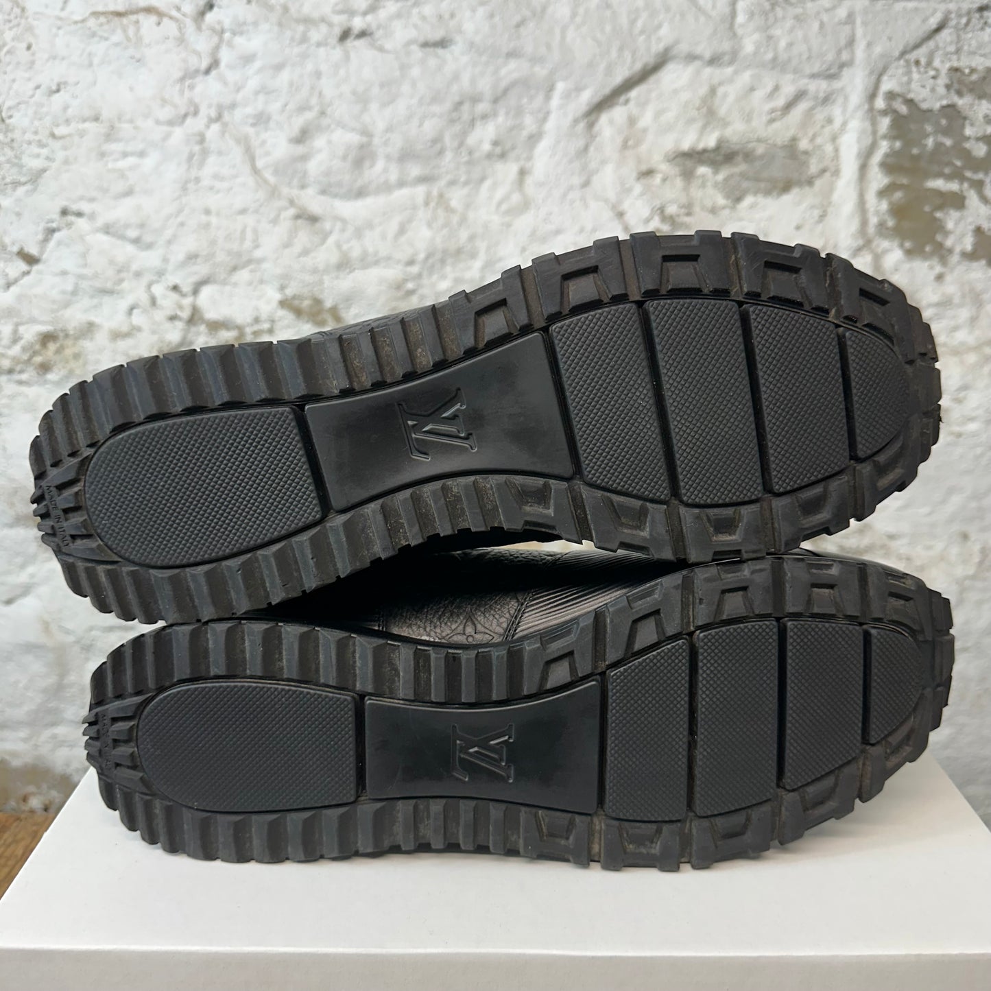 Louis Vuitton Black Monogram Runaway Sneaker Sz 10 (8.5LV) No Box