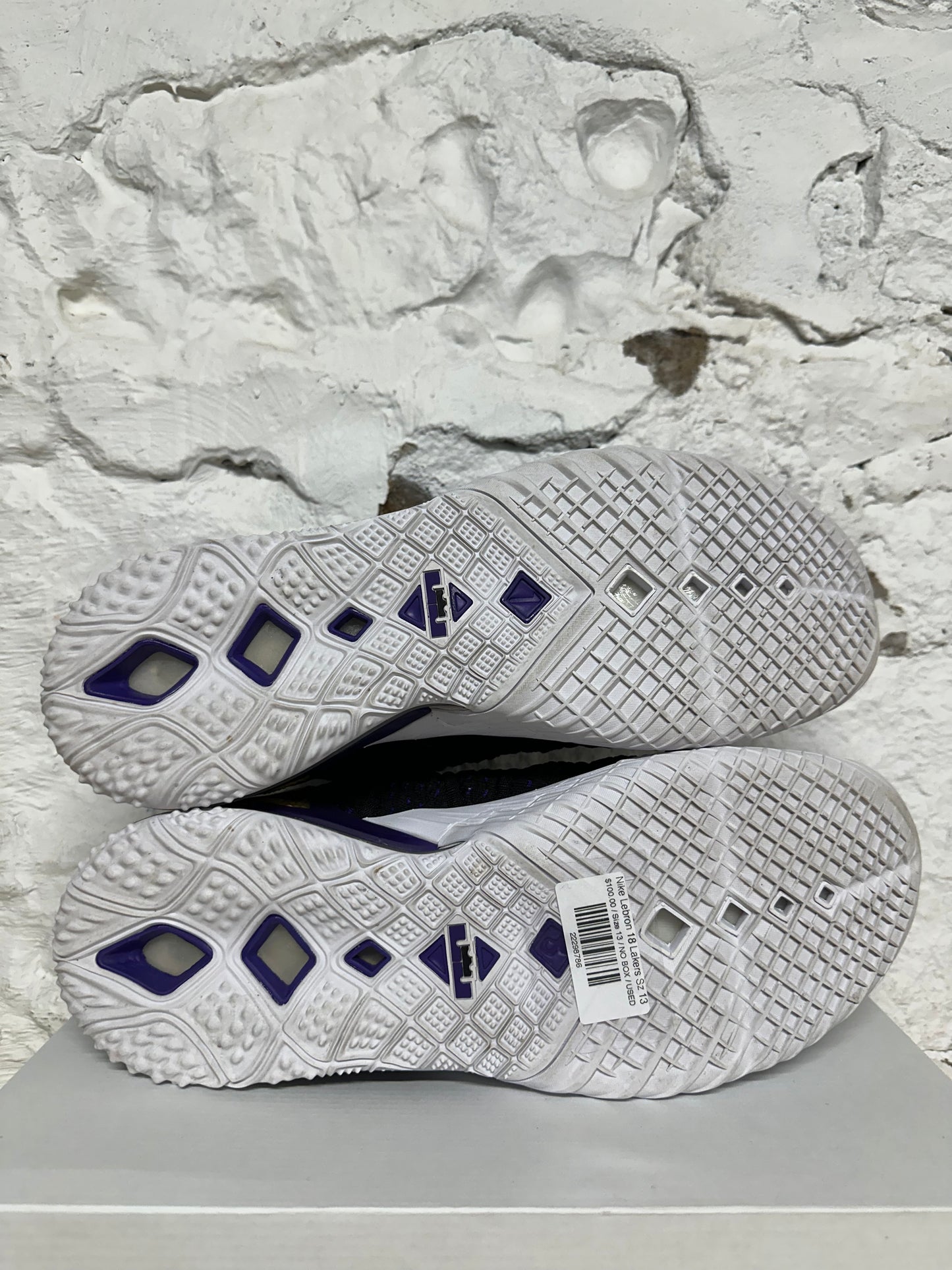 Nike LeBron 18 Lakers Sz 13