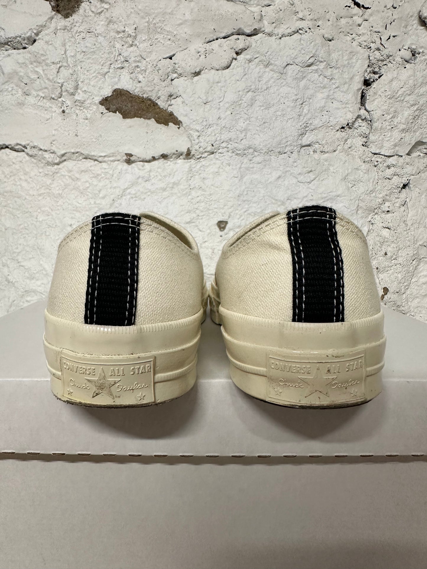 Converse CDG Low Cream Sz 7