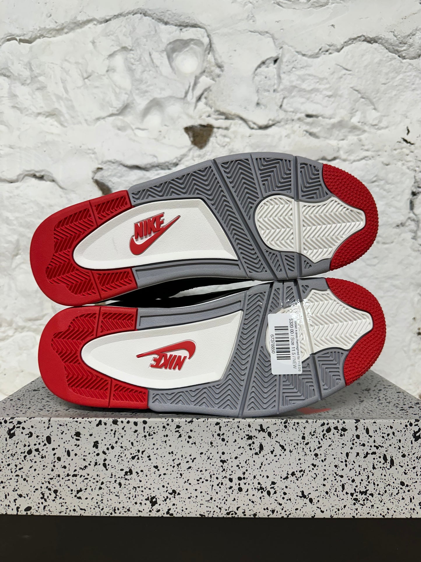 Air Jordan 4 Bred Reimagined Sz 11.5 DS