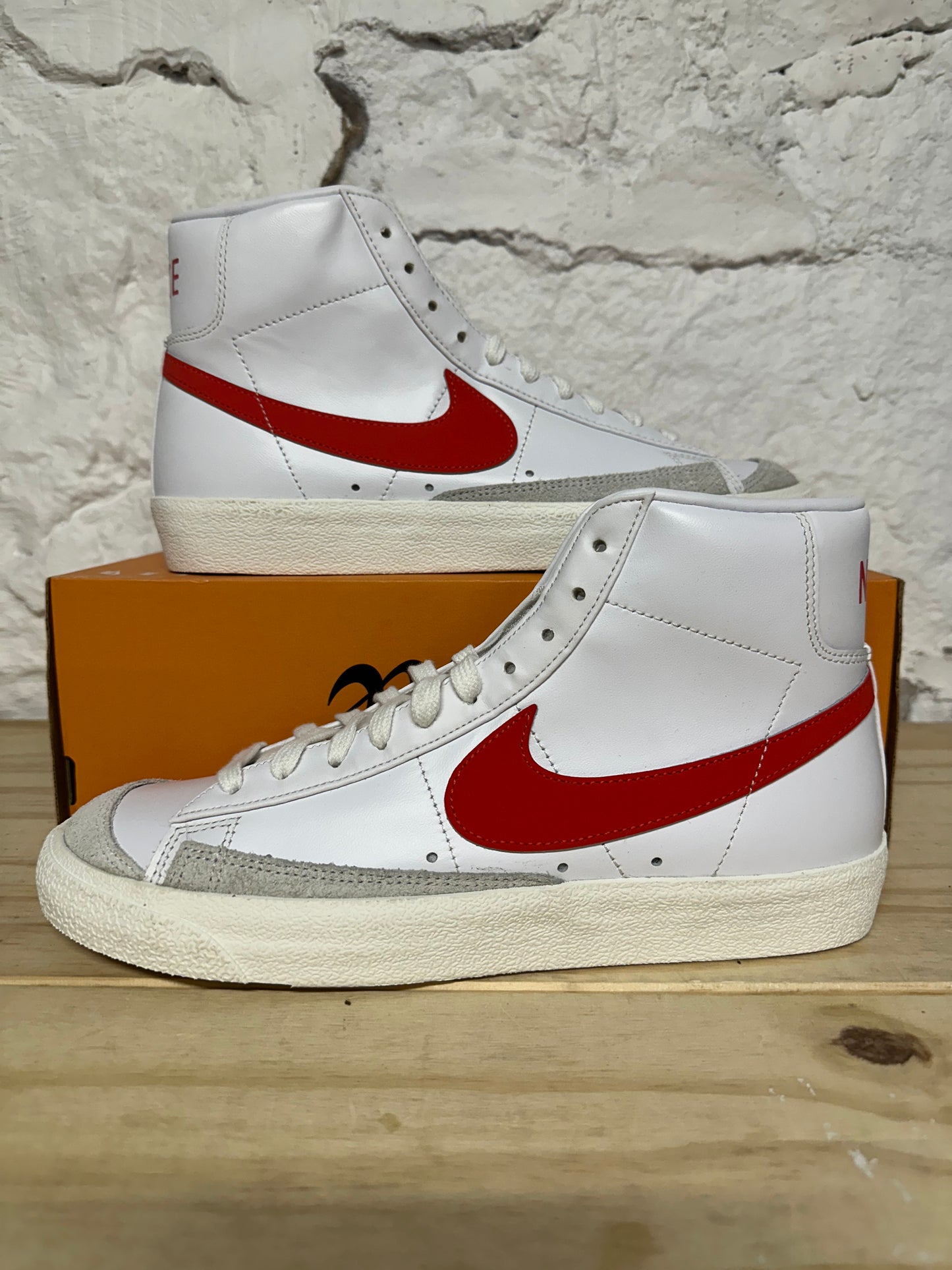Nike Blazer Mid Habanero Red Sz 9 (10.5W) DS
