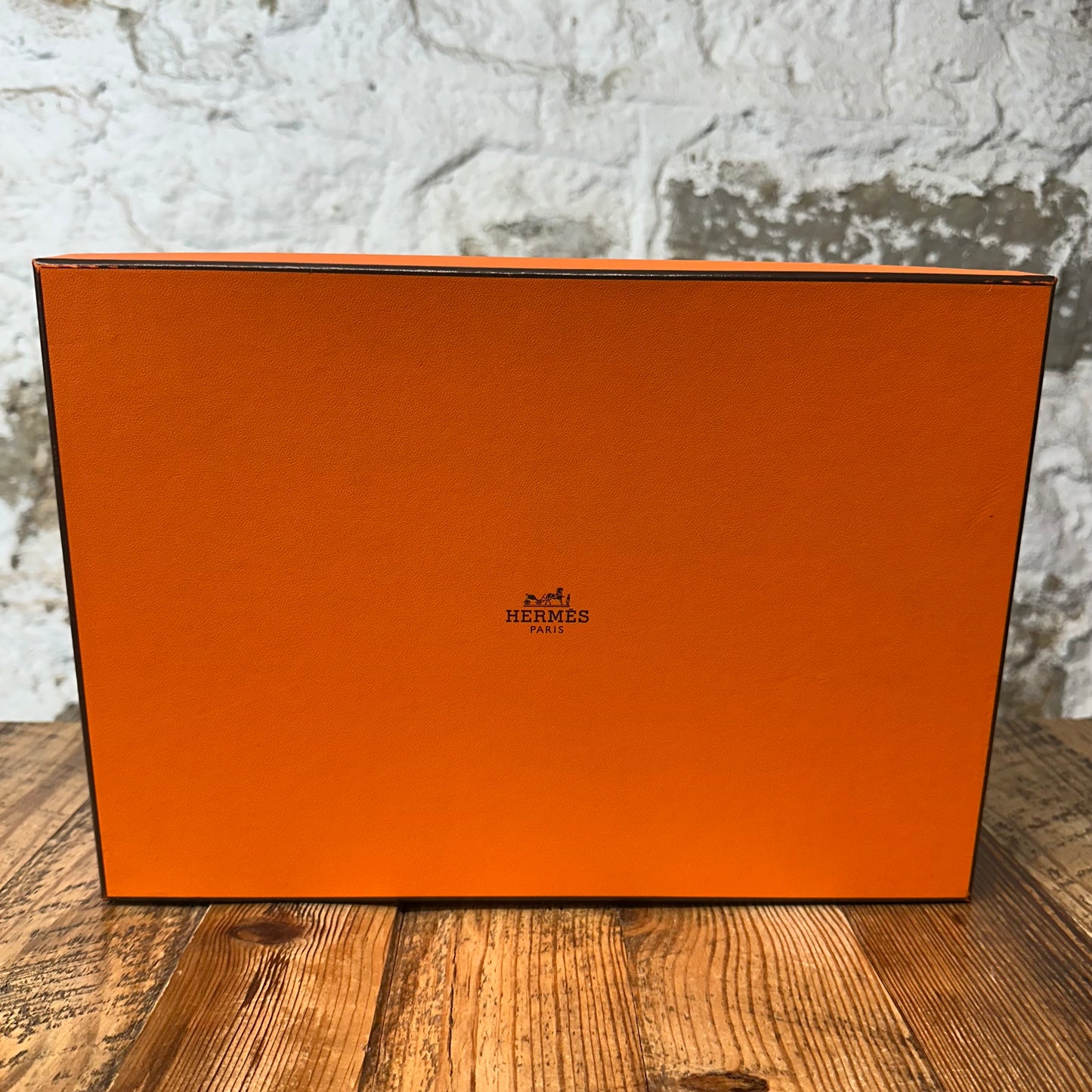 Hermes Izmir H Logo Slides Sz 13.5 (46.5)