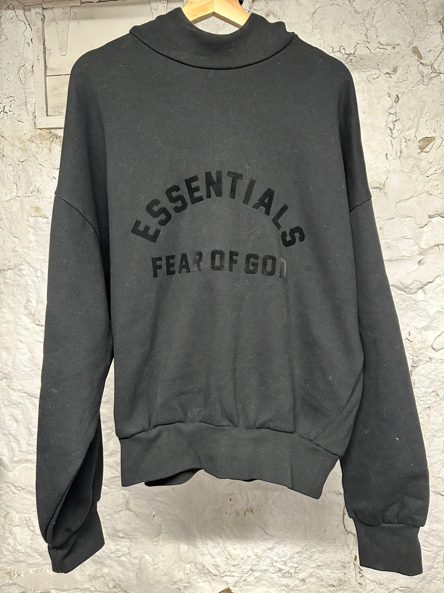 Fear of God Essentials Black Arc Logo Hoodie Sz M