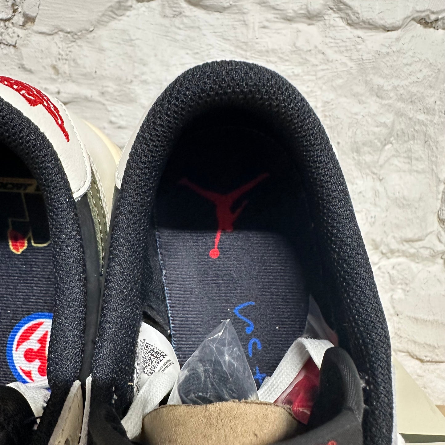 Air Jordan 1 Low Travis Scott Olive Sz 8 (9.5W)