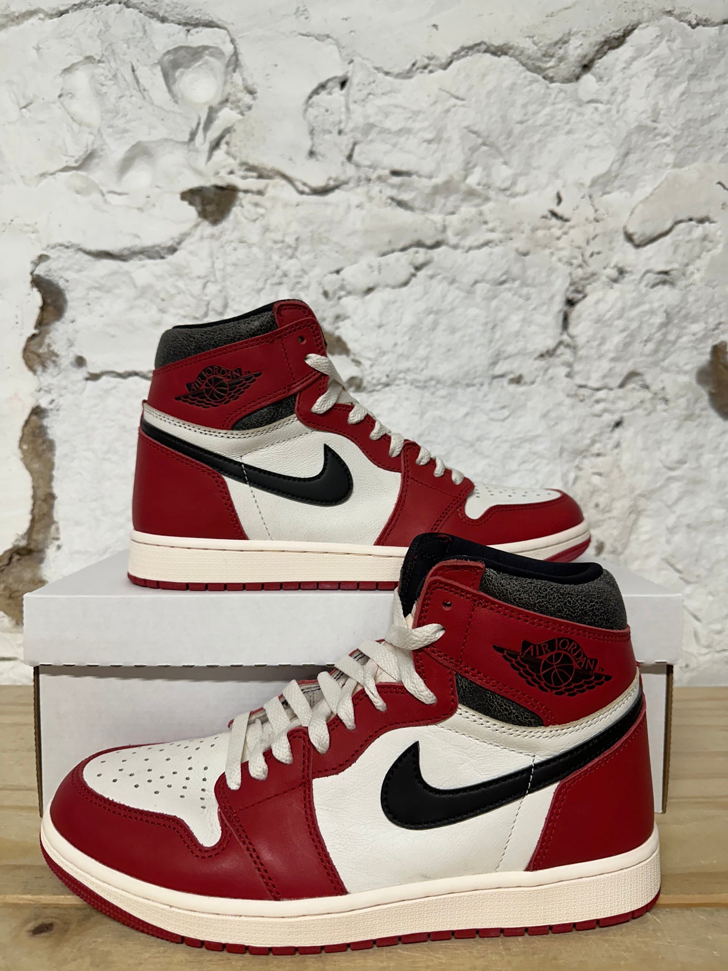 Air Jordan 1 High Chicago Lost and Found Sz 9
