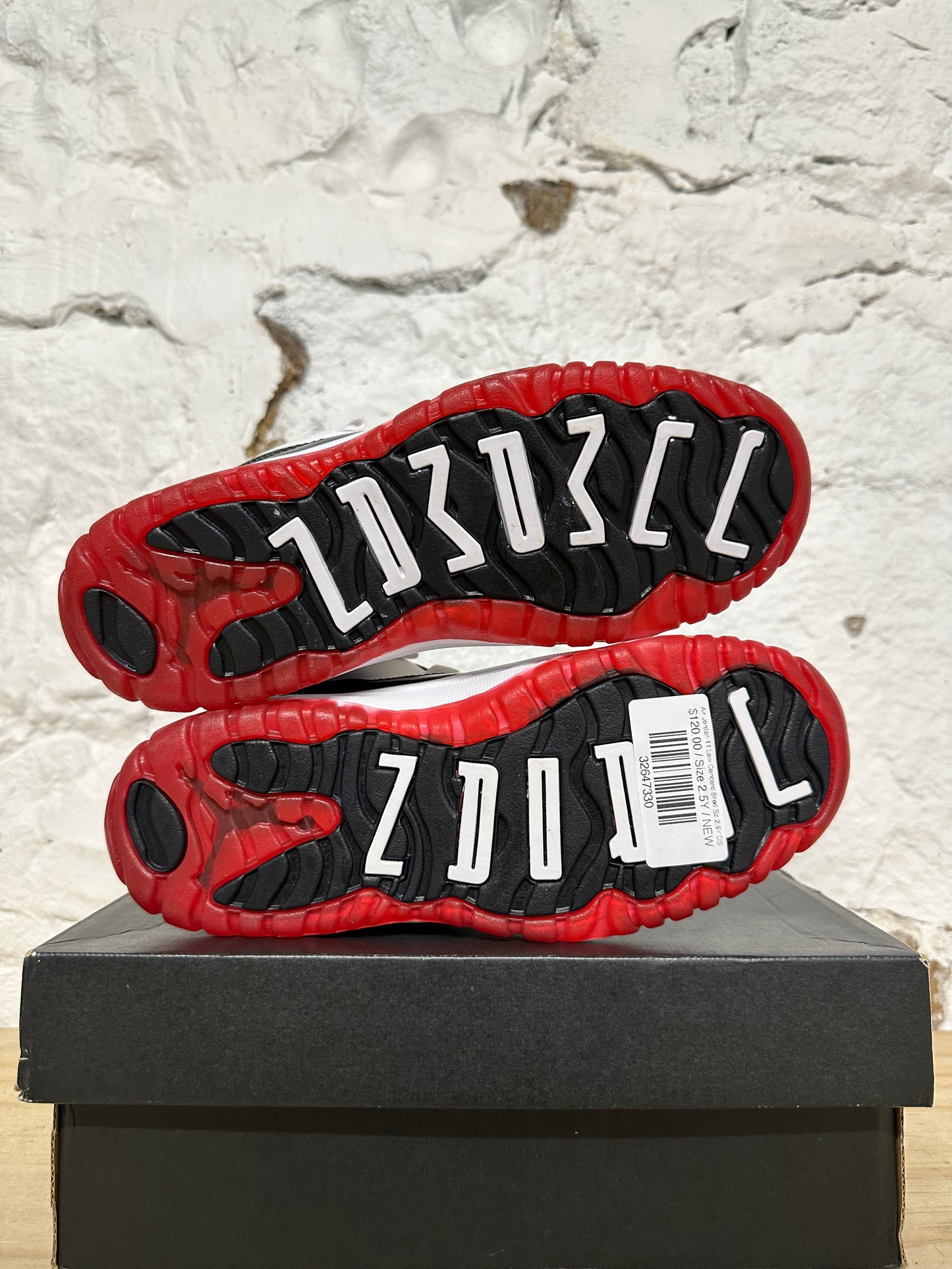 Air Jordan 11 Low Concord Bred Sz 2.5Y DS