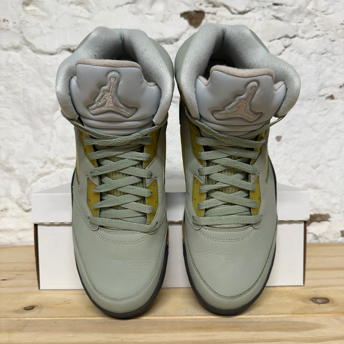 Air Jordan 5 Jade Horizon Sz 11.5