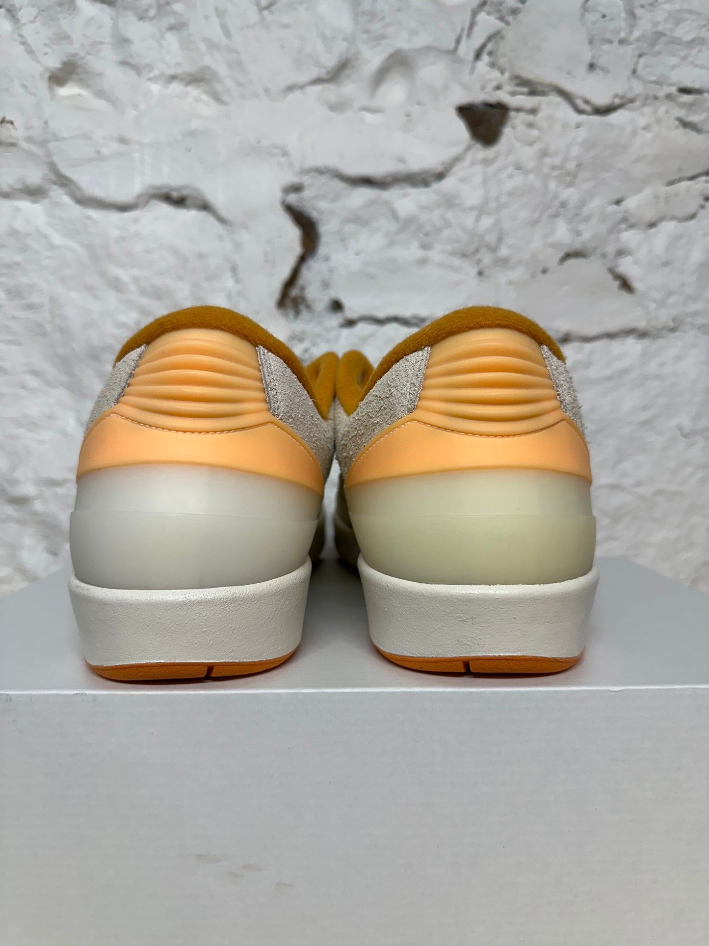 Air Jordan 2 Low Melon Mint Sz 14 DS