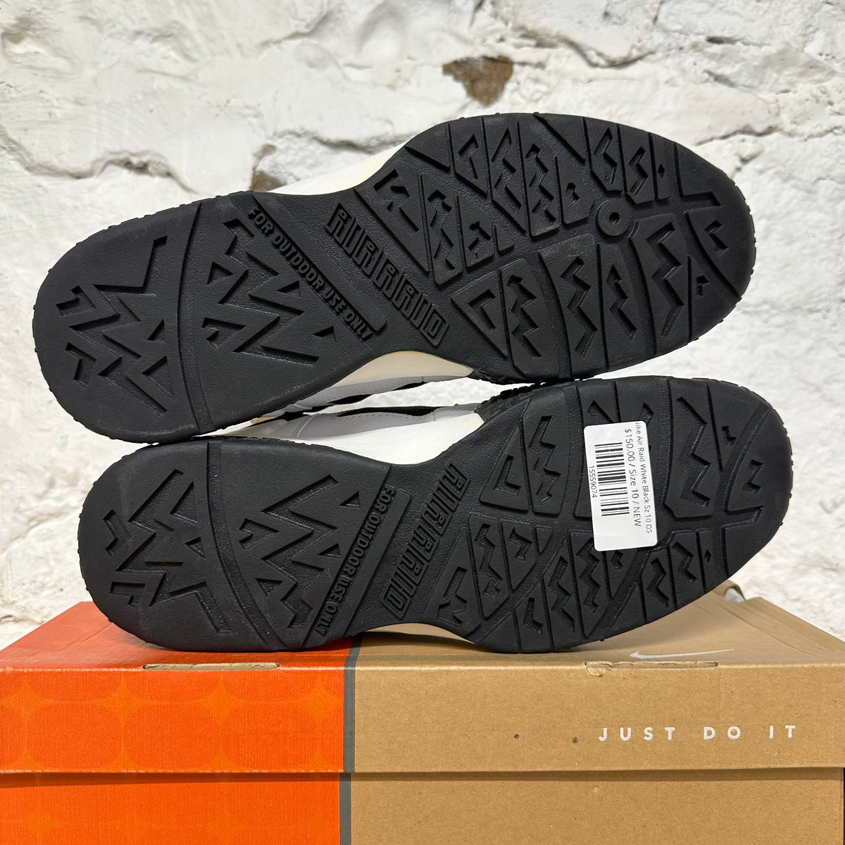 Nike Air Raid White Black Sz 10 DS