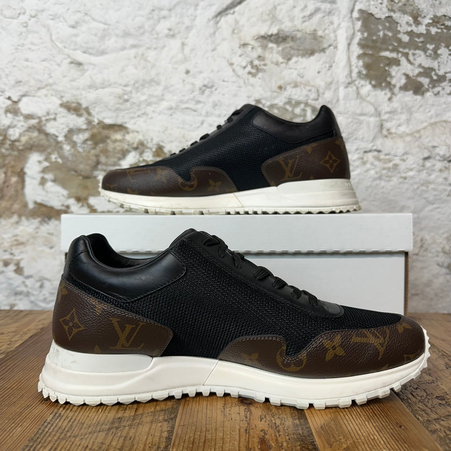 Louis Vuitton Black Brown Monogram Runaway Sneaker Sz 8.5 (7LV) No Box
