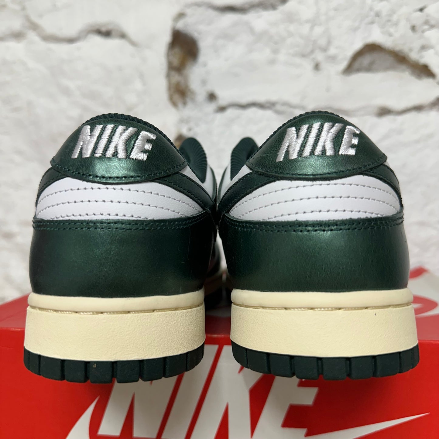 Nike Dunk Low Vintage Green Sz 10 (11.5W) DS