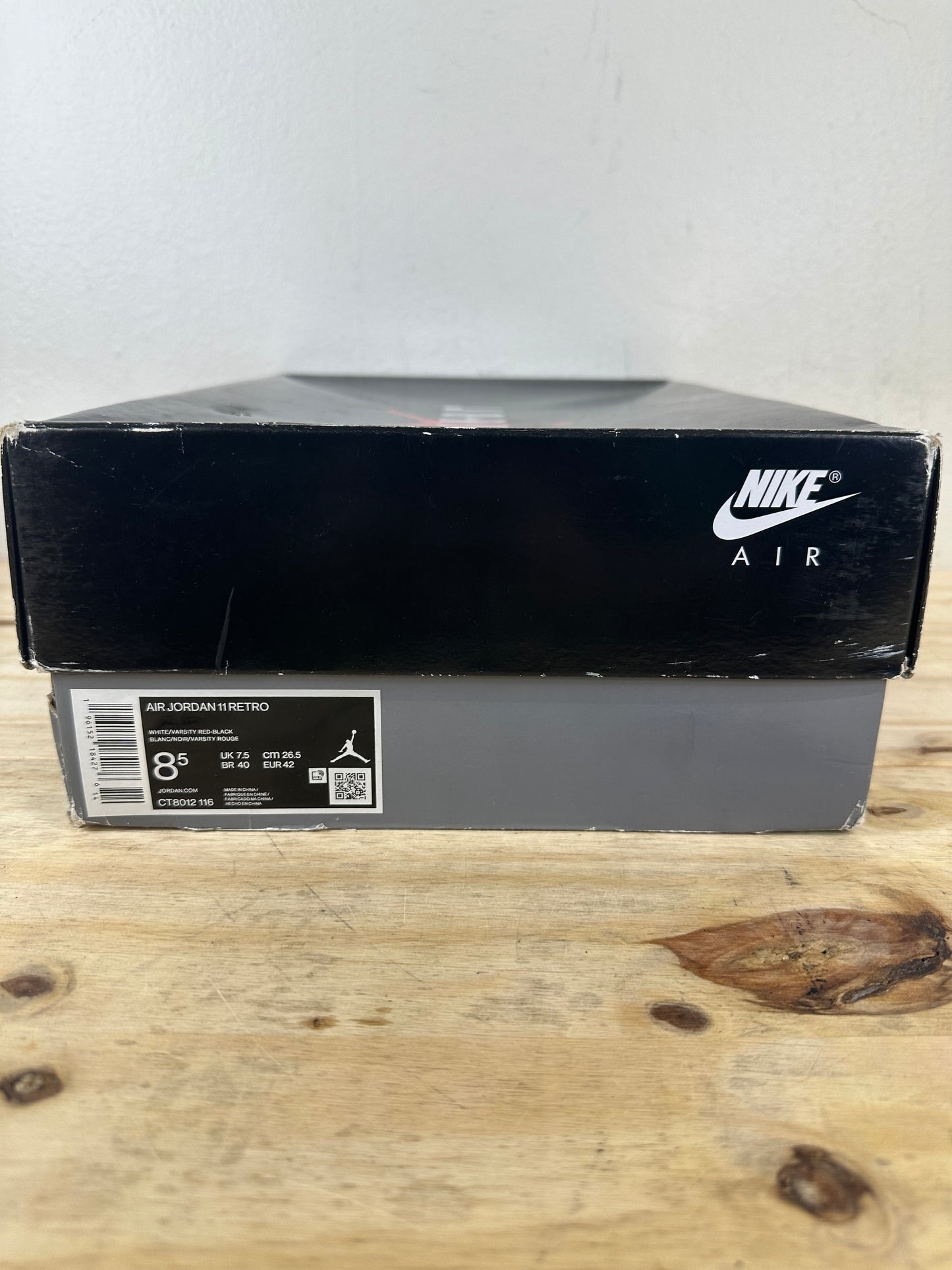 Air Jordan 11 High Cherry Sz 8.5