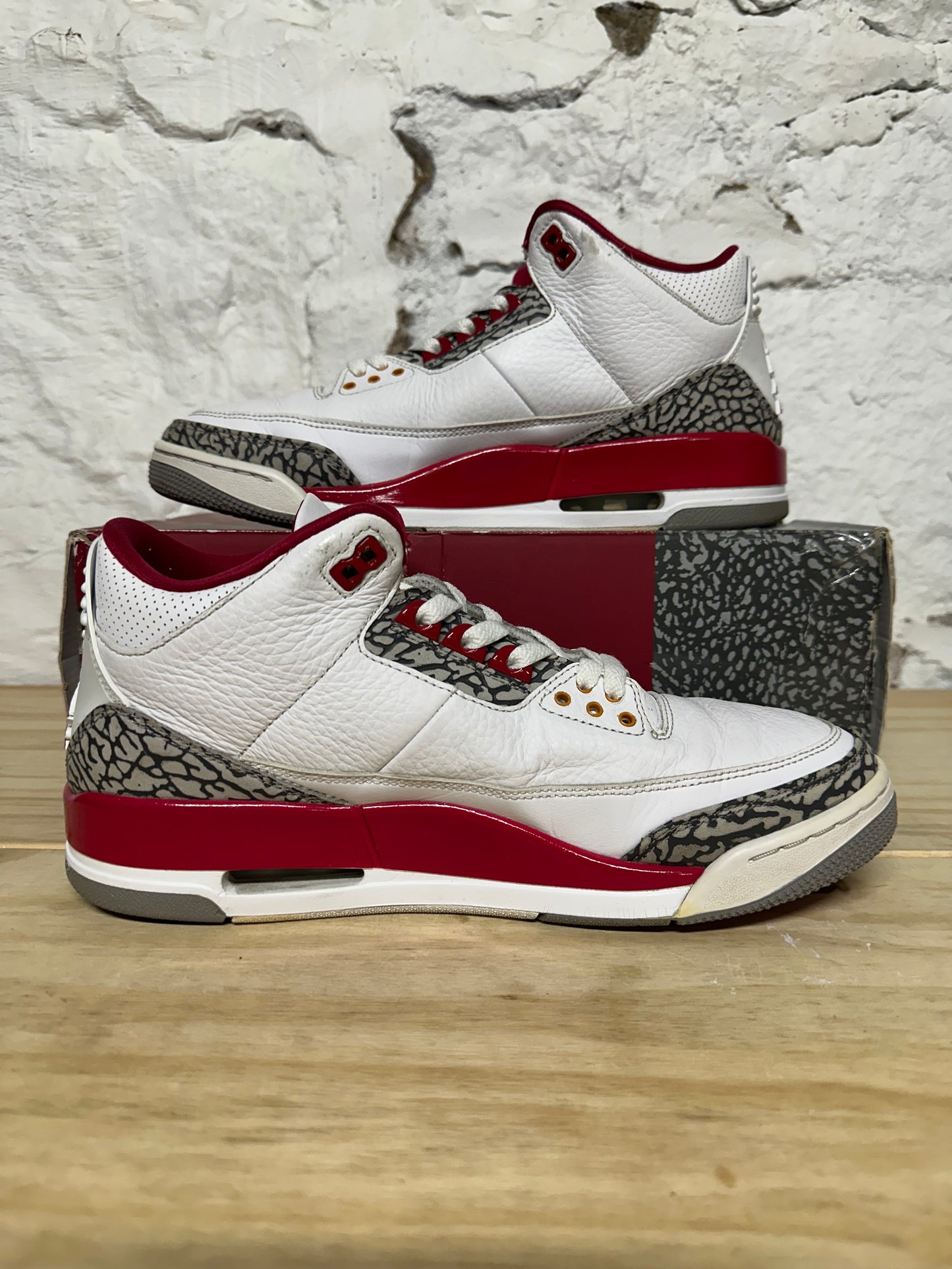 Air Jordan 3 Cardinal Sz 10.5