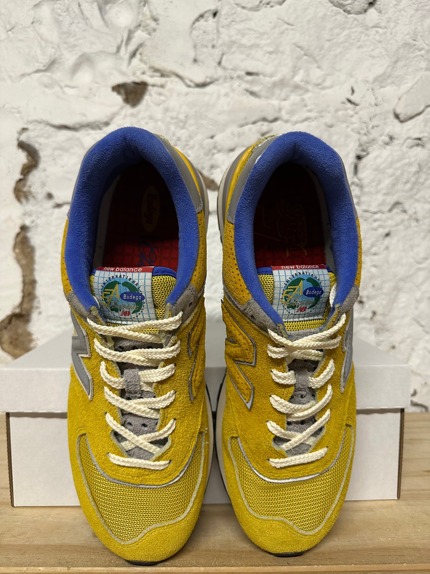 New Balance 574 Bodega Arrival Sz 11