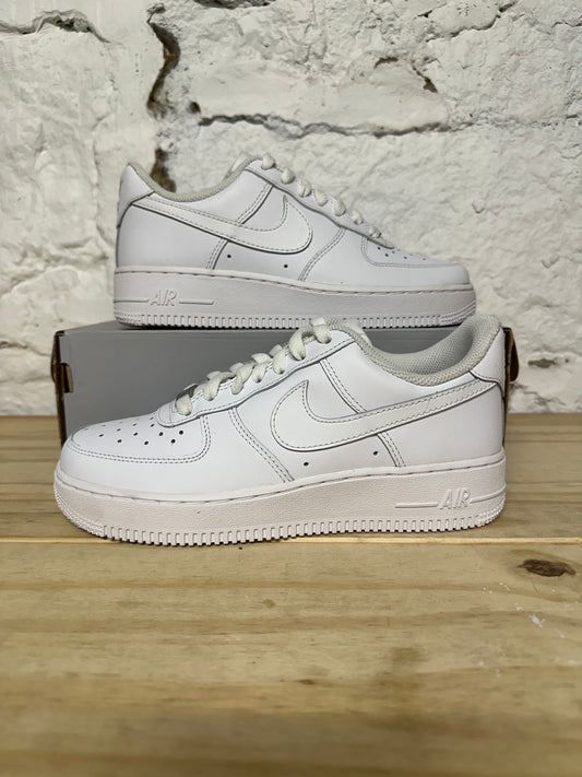 Nike Air Force 1 Low Triple White Sz 6 DS