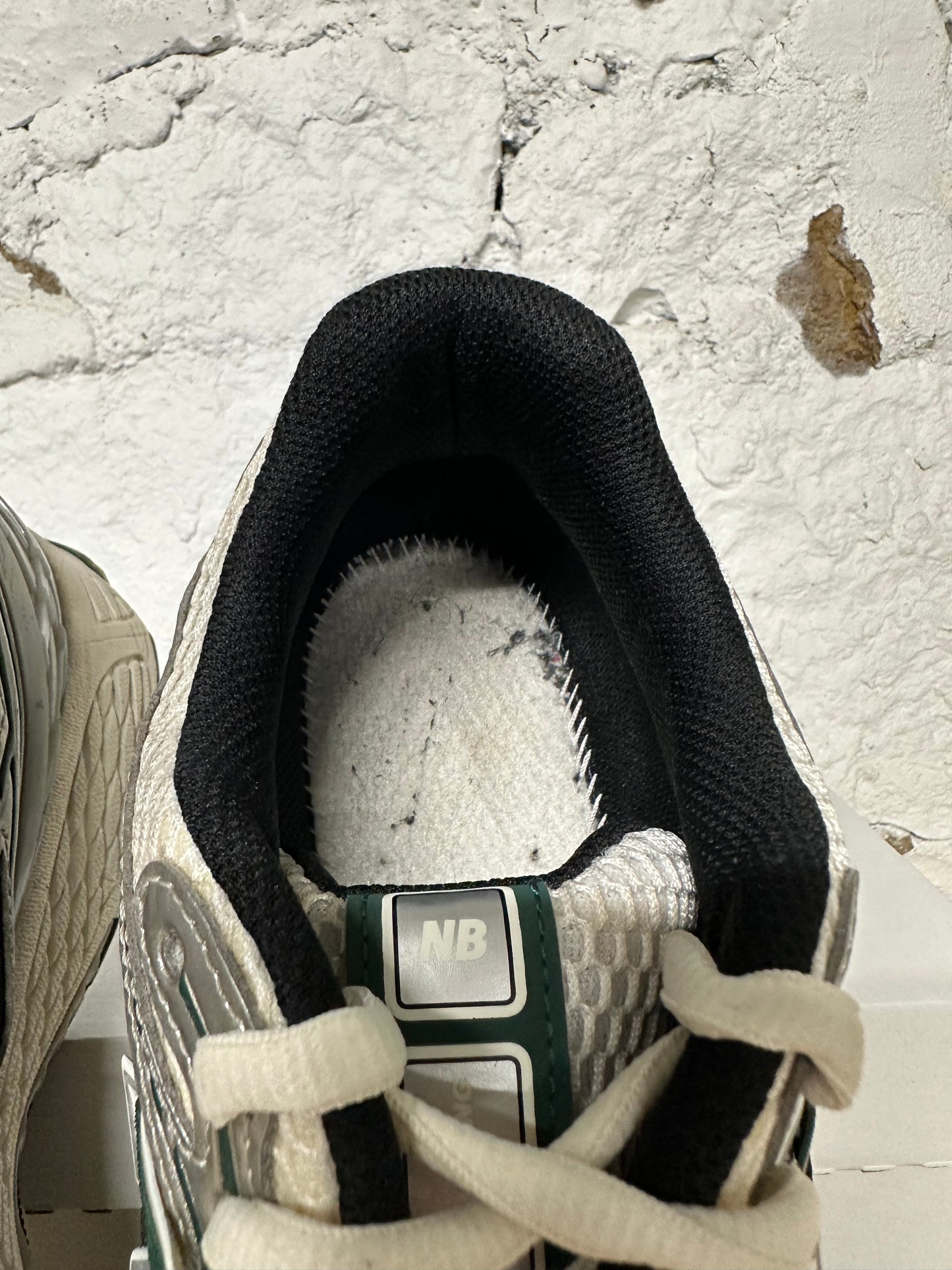 New Balance 1906R Silver Metallic Green Sz 12