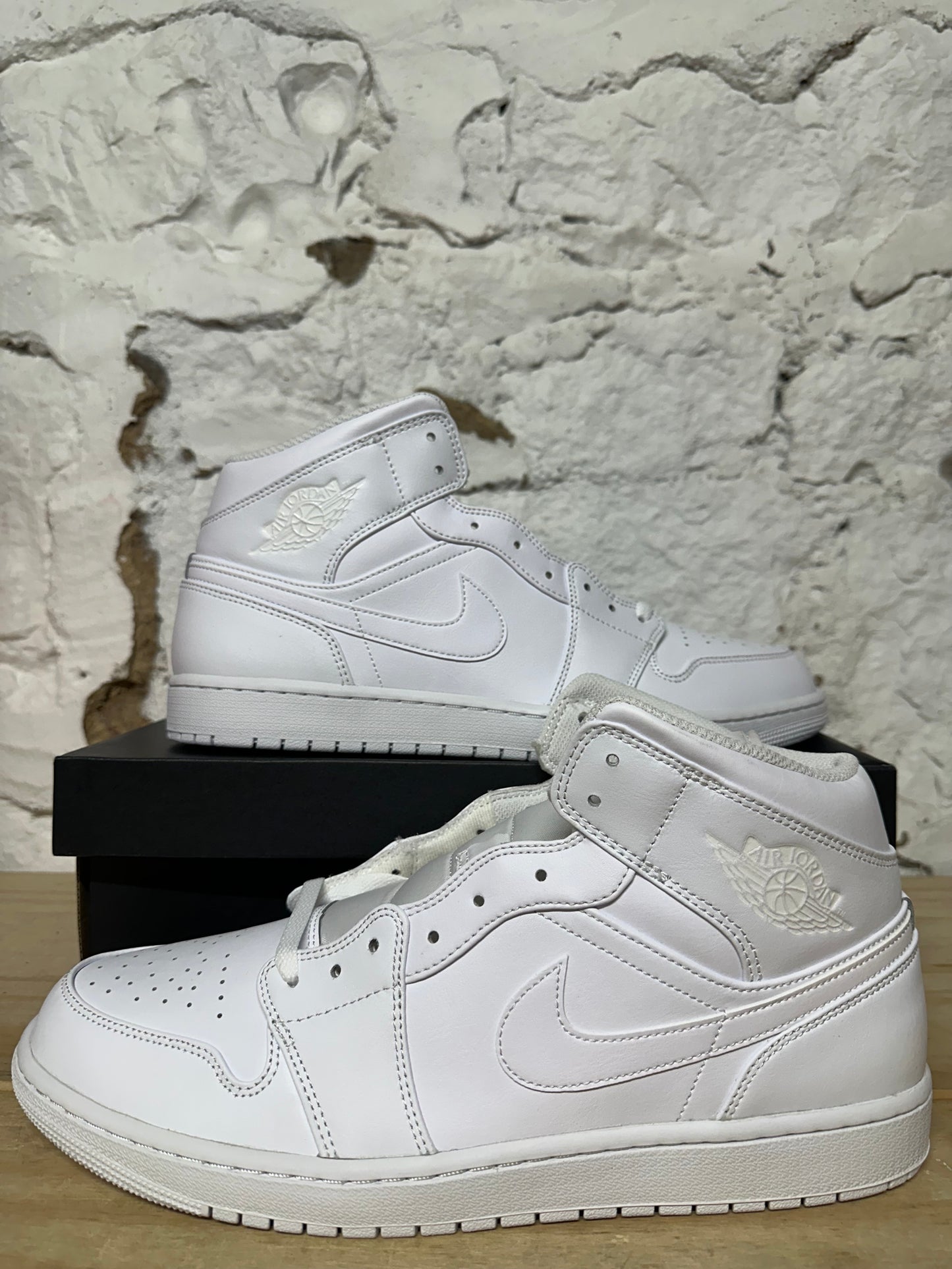 Air Jordan 1 Mid Triple White Sz 14 DS