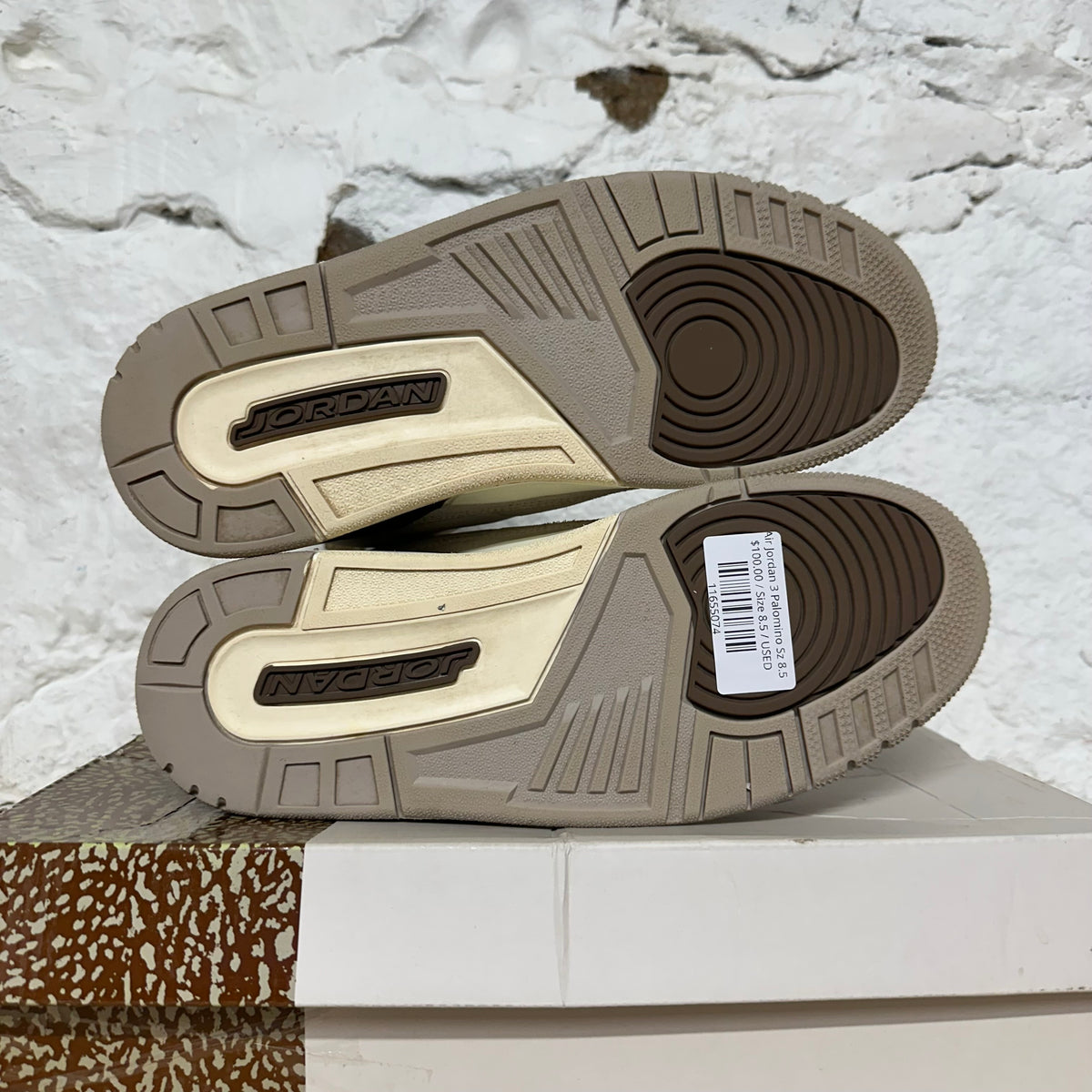 Air Jordan 3 Palomino Sz 8.5