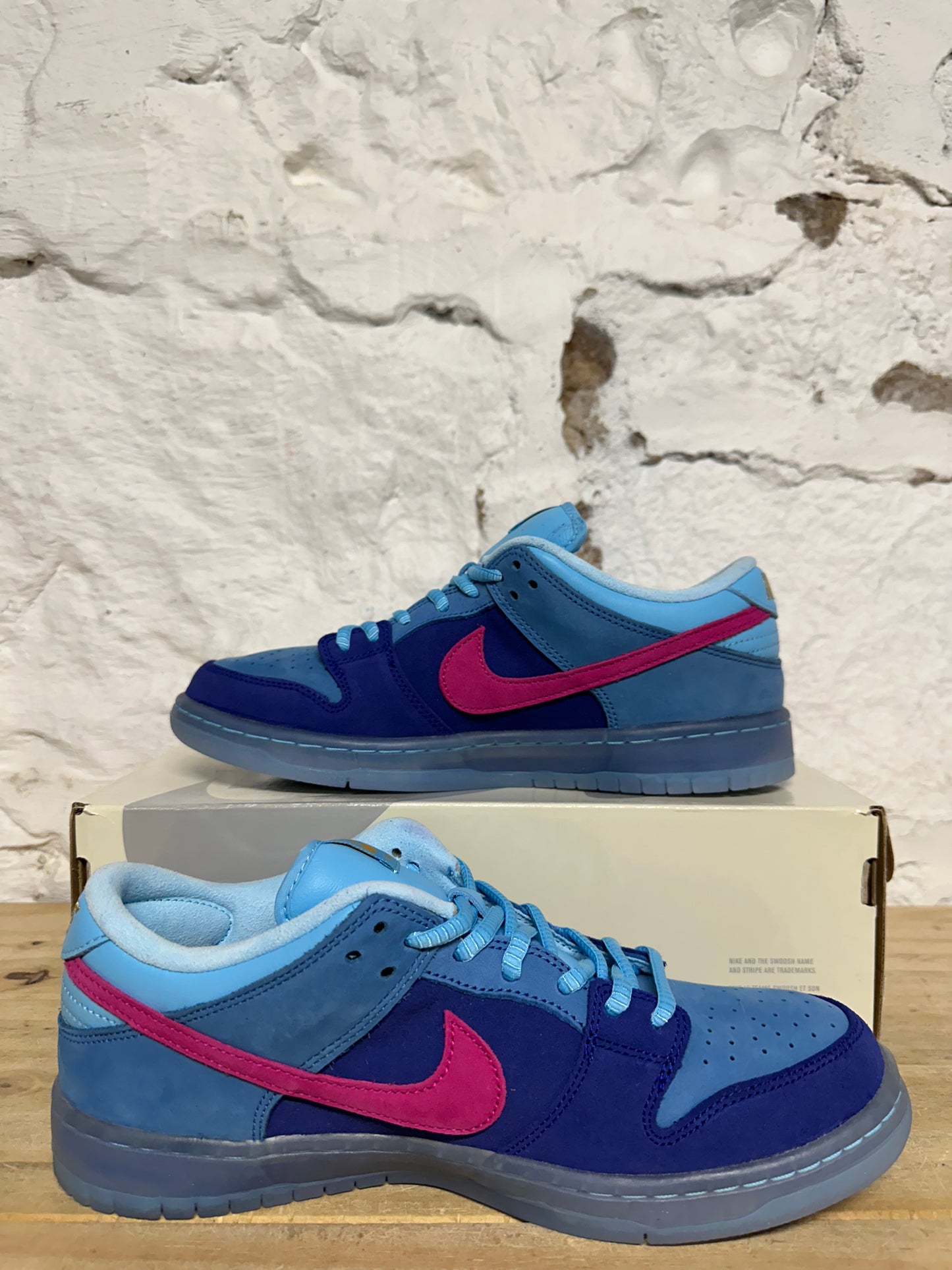 Nike SB Dunk Low Run The Jewels Sz 9 DS