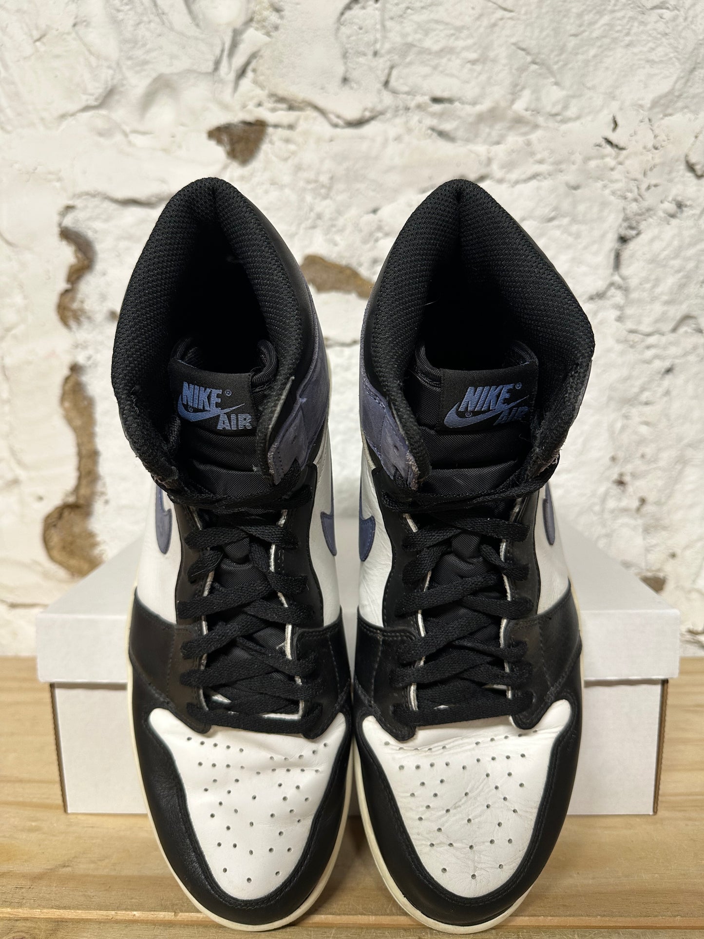 Air Jordan 1 High Blue Moon Sz 13