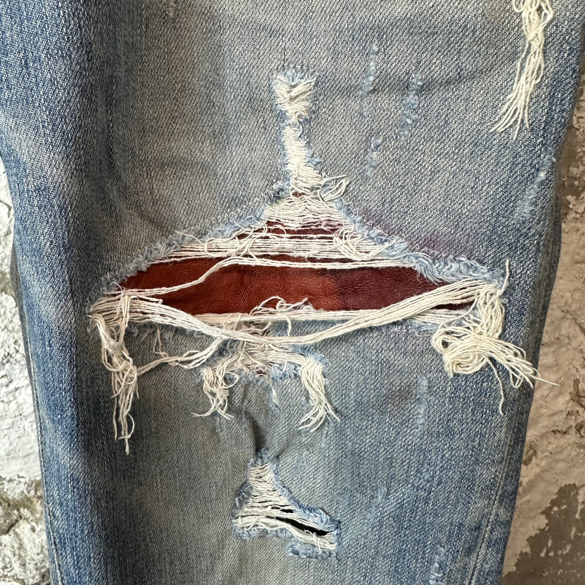 Amiri MX1 Brown Leather Core Logo Blue Denim Jeans Sz 34