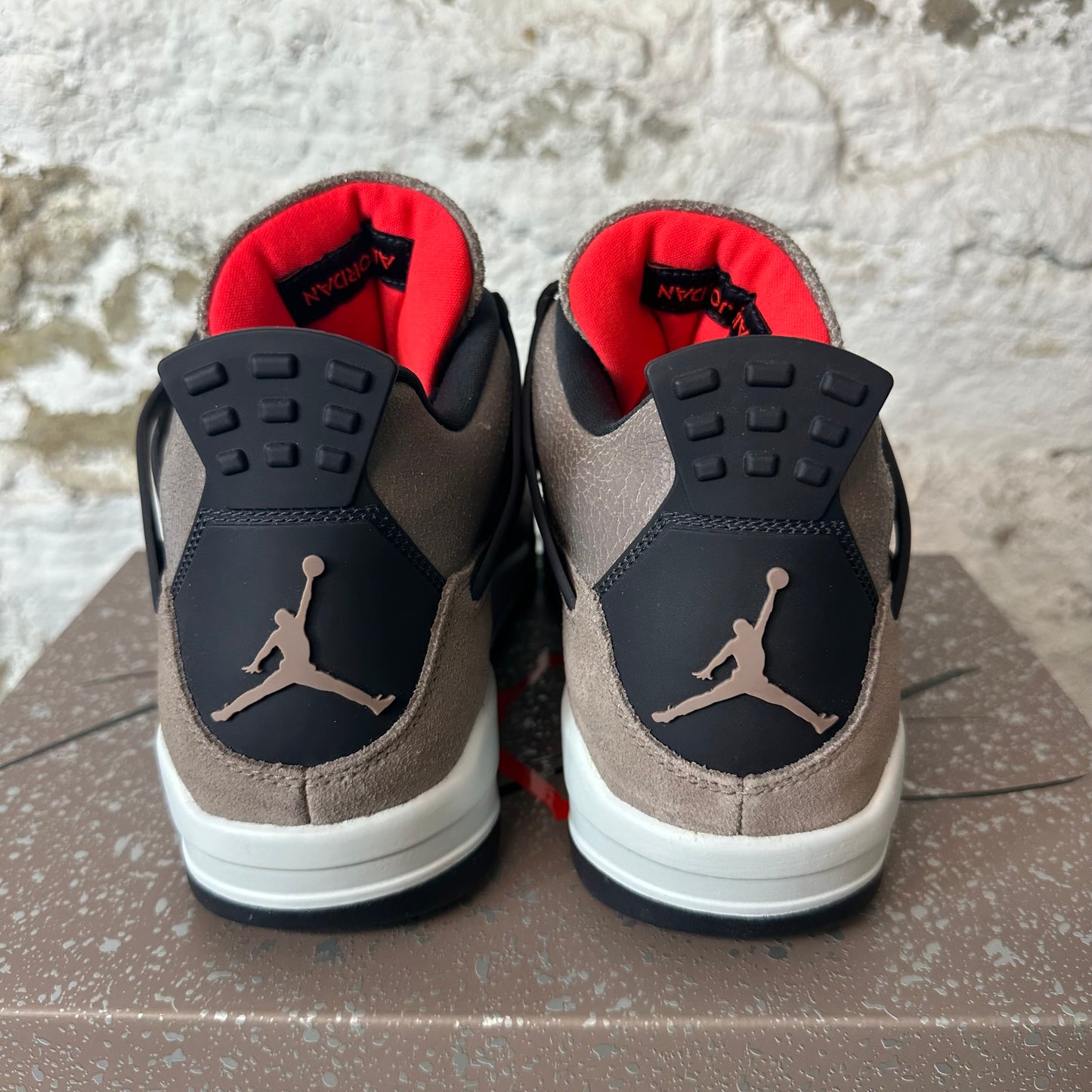 Air Jordan 4 Taupe Haze Sz 10 DS