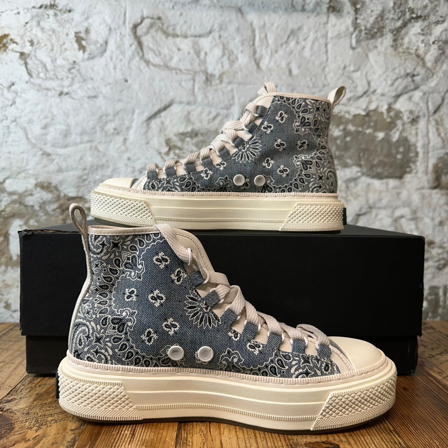 Amiri High White MA Blue Paisley Cream Sneaker Sz 7 (40)
